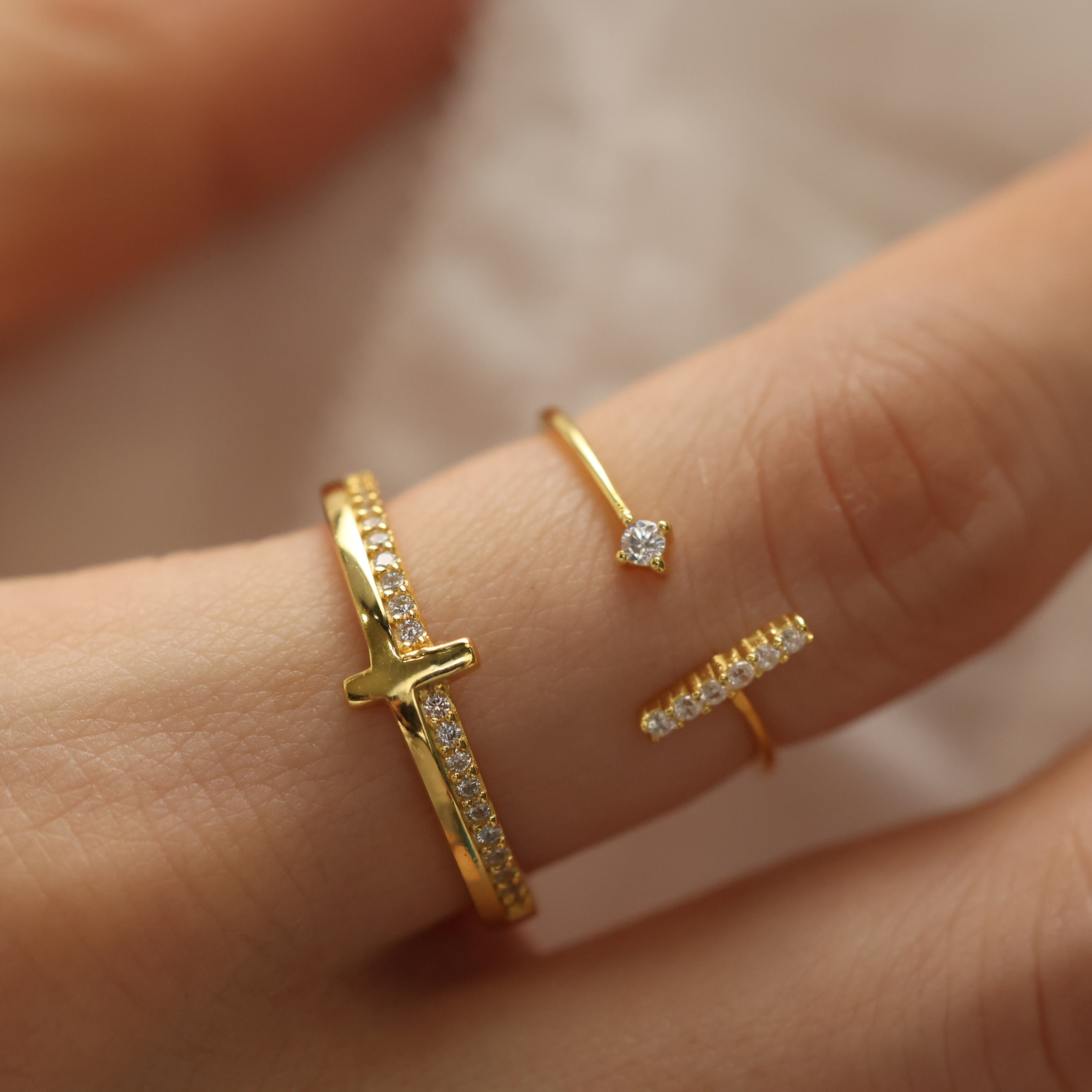 I AM THE STORM - GOLDEN CROSS RING