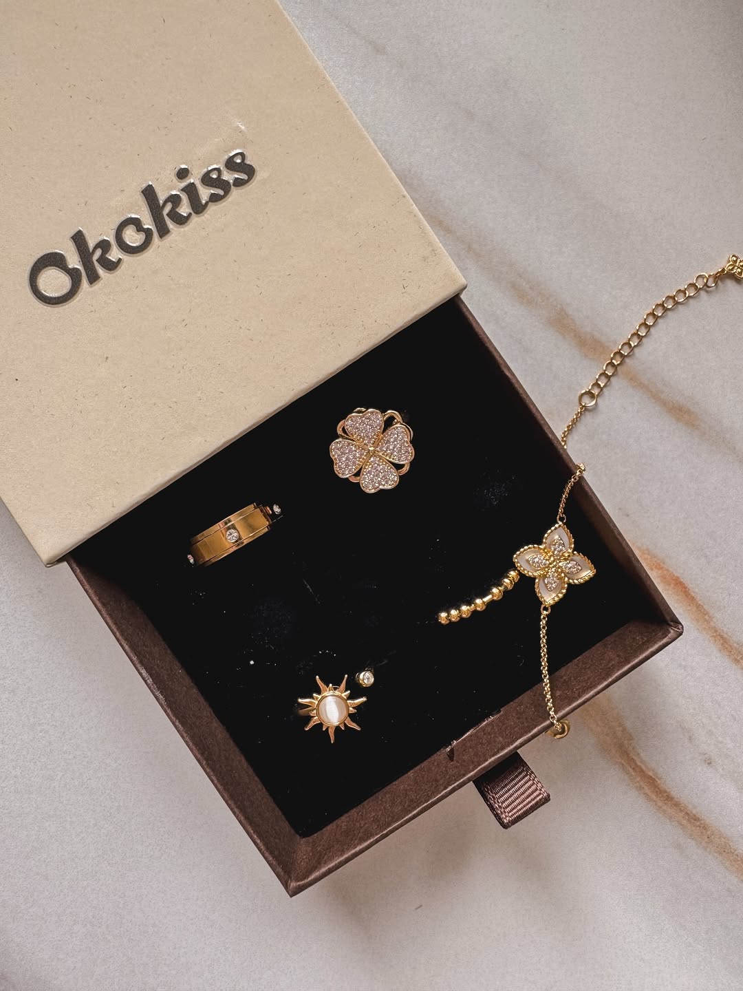 Clover Zircon Rotatable Fidget Rings