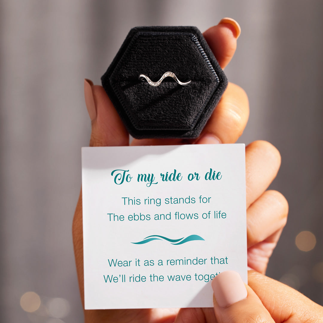 Minimalist Wave Ring